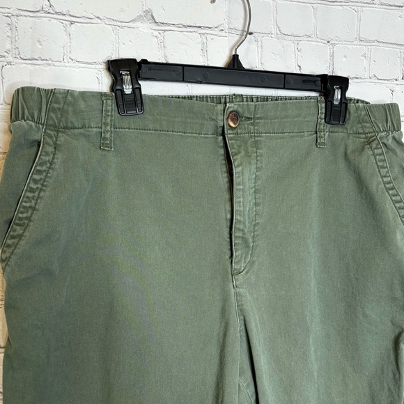 Old Navy Olive Green Chinos Ankle Length Pants Size XL Tall - Picture 2 of 9
